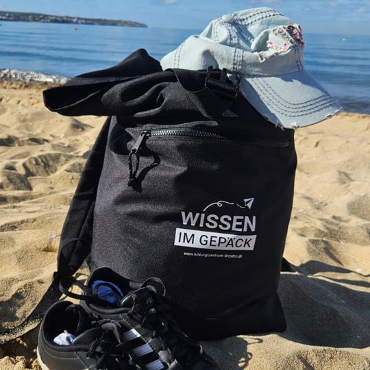 Rucksack am Strand